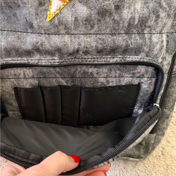 Backpack - Picture 6 of 6